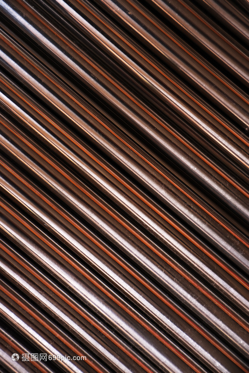 排列整齐的钢管 工业美学与金属材料的完美融合